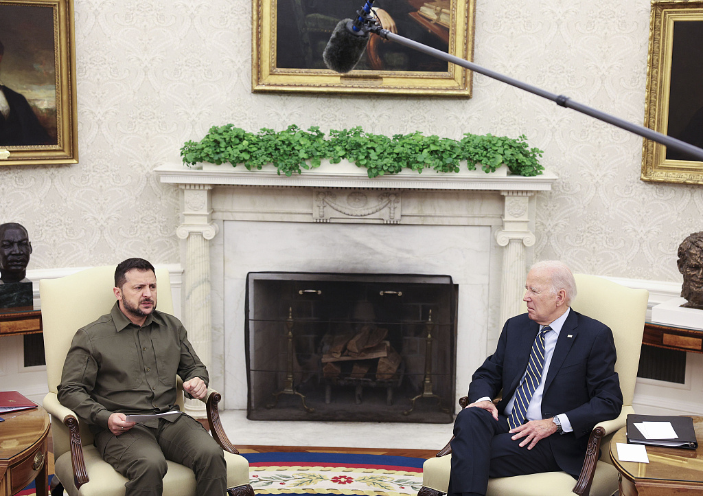 拜登突邀泽连斯基来美会晤，美媒：白宫为对乌援助“最后一搏”